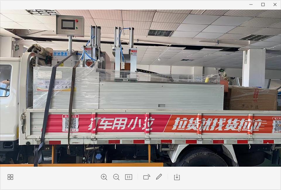 合作3年的老客戶，再次回購一臺全自動切鋁機(jī)設(shè)備發(fā)貨了